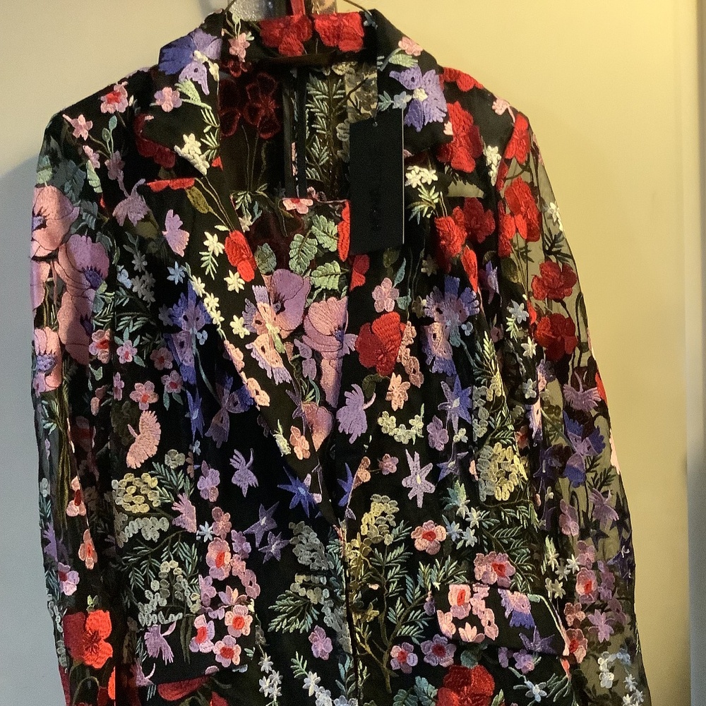 Embroidered Pant Suit